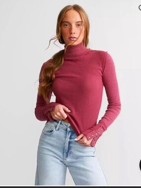 We the free by Free People Freya Mockneck snap cuff waffle ribbed top size small